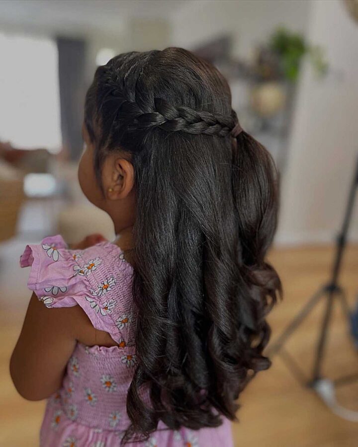 25 Adorable Flower Girl Hairstyles That Will Melt Everyone’s Heart